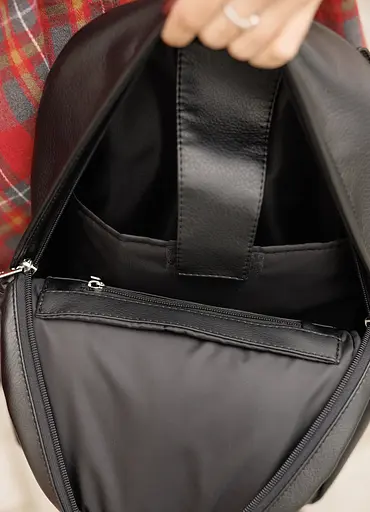 Женский рюкзак Sambag Brix Classic черный 35 х 25 х 12 см (14511001) - фото 7