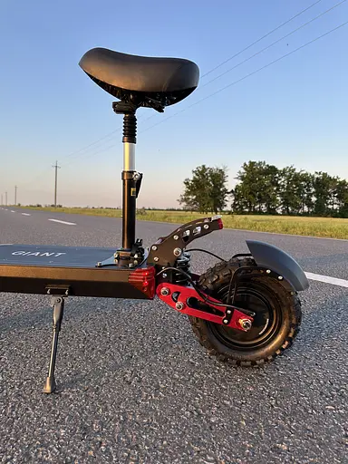 Электросамокат GIANT Outlander M11 1600W 52V 26Ah с сиденьем (модель 2025 года с усиленной АКБ ) - фото 10