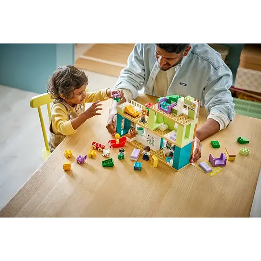 Уценка. Конструктор LEGO DUPLO Town Современный семейный дом с фигурками 3 в 1, 166 деталей (10470) - фото 16