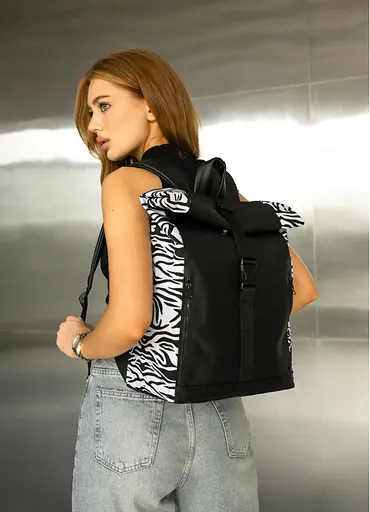 Жіночий рюкзак Sambag Roll Top One чорний принт "Zebra" 41 х 30 х 16 см (24208146) - фото 1