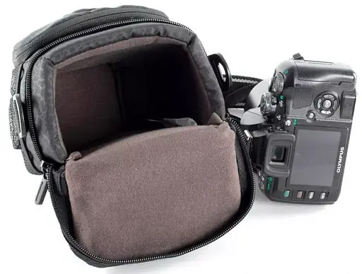 Текстильная сумка для фотоаппарата Continent. черная sum0028784 - фото 8