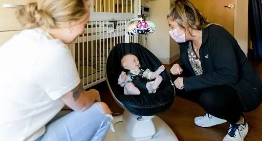 Кресло-качалка 4moms mamaRoo 5.0 grey classic (2001003) - фото 9