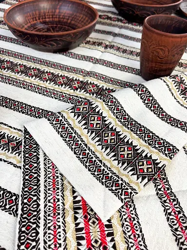 Лляна різдвяна скатертина з українським орнаментом Святогір червоний 240х150 см - фото 7