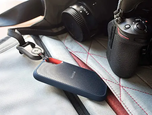 Наружный ССД-накопитель SanDisk Extreme Portable V2 4 TB (SDSSDE61-4T00-G25) - фото 4