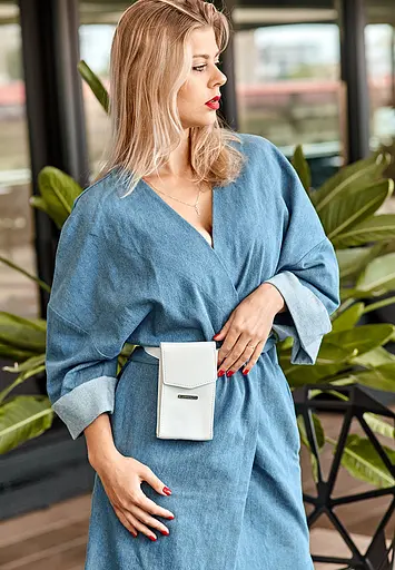 Вертикальна жіноча шкіряна сумка поясна / кроссбоді Mini біла - фото 2