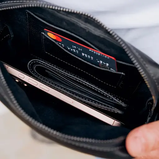 Сумка через плечо Grande Pelle компактная вертикальная 13.5х19.5х6 см sum0028305 - фото 8