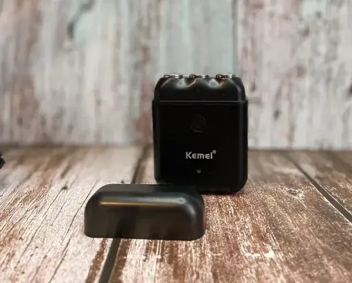 Електробритва Kemei KM-1005 (Портативна, Slim-корпус, USB-зарядка) - фото 3