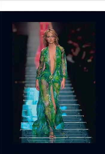 Versace Catwalk - фото 13