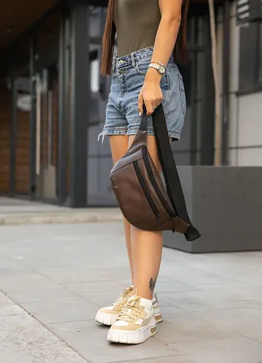 Женская сумка на пояс бананка Sambag Tirso Max шоколадная 38×17×6 см (80341020) - фото 5