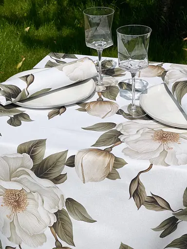 Водоотталкивающая Скатерть с 3D принтом Чайный цветок 220х140 см (+ 4 салфетки 30х40) Бежевый - фото 3