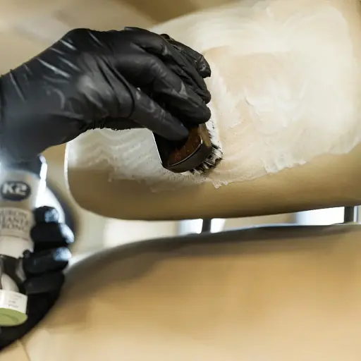 Щетка K2 Auron Brush для очистки кожаной и тканевой обивки 12 см - фото 3