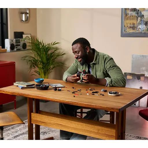 Конструктор LEGO Star Wars Погруддя Дарта Вейдера V29 349 деталей (75439) - фото 15