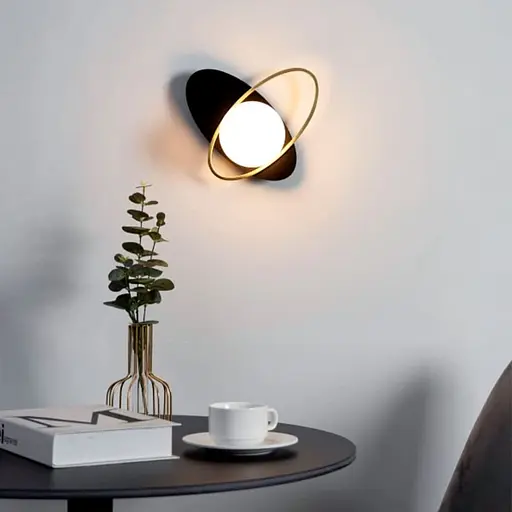 Бра праве з білим плафоном у орбітальних мотивах Line F Арт. WDE17/1 R BK|WH (правий) - фото 1