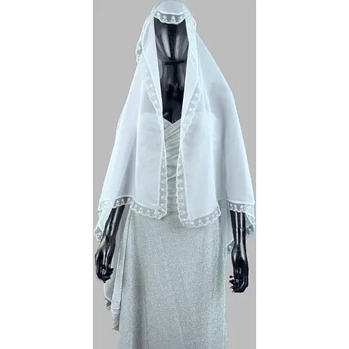 Фата королевская с кружевом - фото 1