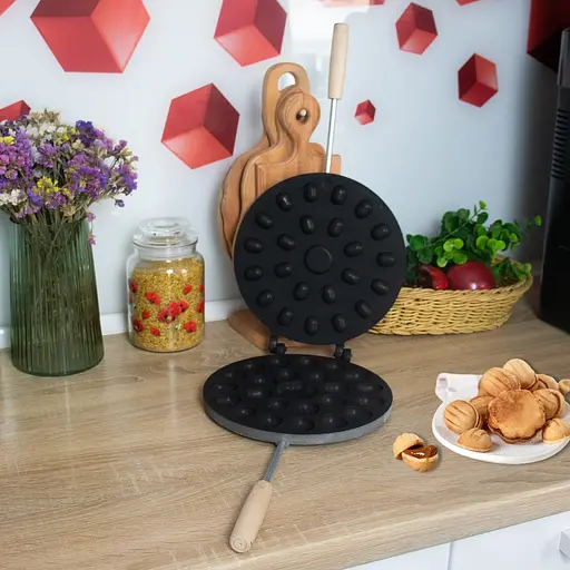 Горішниця велика форма для випікання горішків на плиті з антипригарним/тефлоновим покриттям (23 горіхи) + квітка, Ласунка Чорний 85790 - фото 1