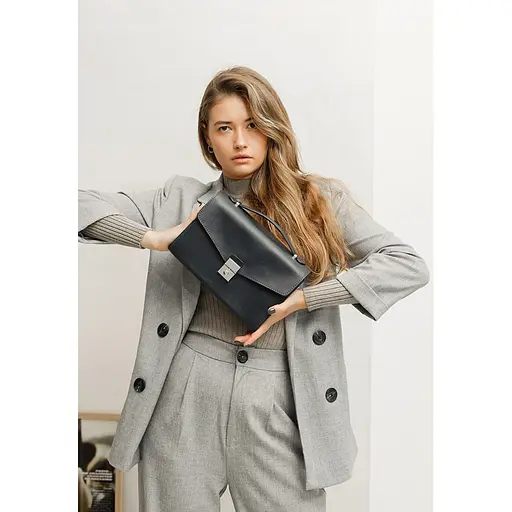 Жіноча шкіряна сумка-кроссбоді Lola чорна - фото 10