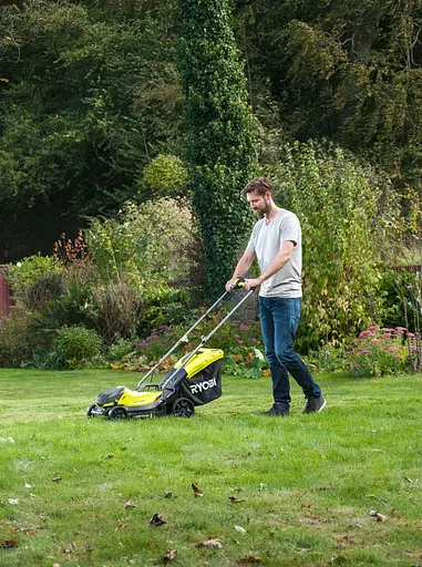 Газонокосарка Ryobi RLM18X33B-40 ONE+ акумуляторна 18В - фото 3