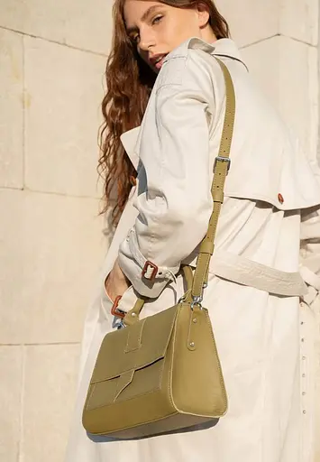 Женская кожаная сумка Ester оливковая - фото 4