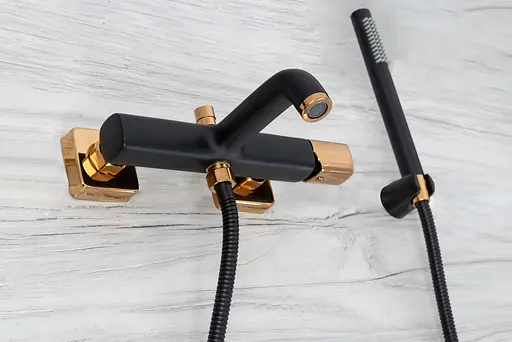 Смеситель для ванны и душа Rea Salto black gold REA-B6352 Черный - фото 2