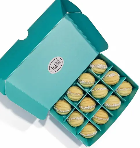 Набор Орешков Кокос-Миндаль 12 шт. в упаковке - фото 1