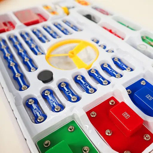 Электронный конструктор 201 Схема Doka D70706 звук и свет - фото 6