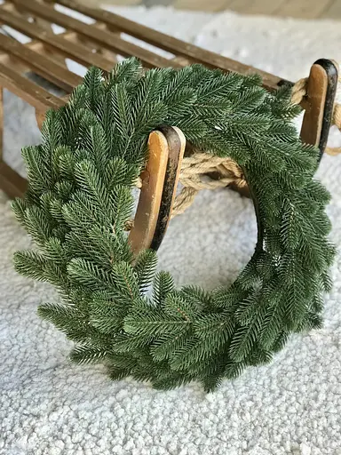 Вінки хвойні різдвяні Hvoya Traditional литі зелені 40 см 10 шт. - фото 3