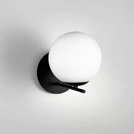 Бра у чорному корпусі з білим плафоном 15х24 см Line F Арт. B91274/1 BK - фото 1