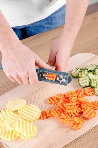 Ніж для фігурного нарізання овочів, картоплі, сиру фігурний ніж 20 см, Kitchen Master Сірий 82983 - фото 5