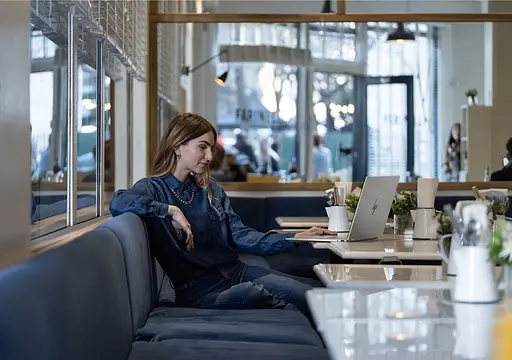 Ноутбук HP OmniBook X Flip x360 16-as0006ua 16" WUXGA IPS Touch Intel U5-226V 16GB F1024GB UMA Win11 сріблястий - фото 2