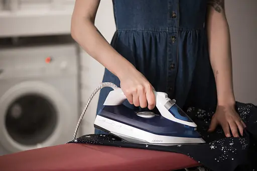 ARDESTO Утюг IR-C2232-BL, 2200Вт, 320мл, паровой удар, керам. подошва, синий - фото 2