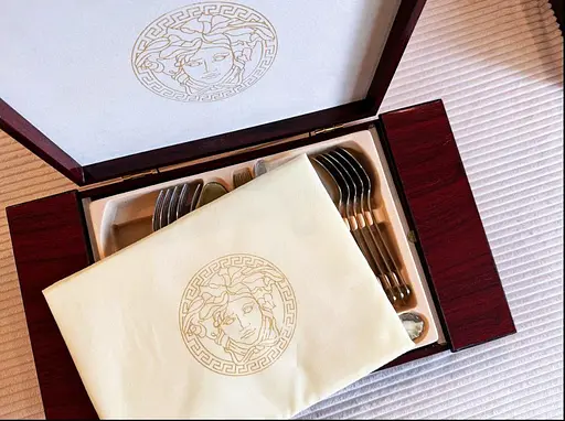 Набор столовых приборов Versace 72 EL LV-9723 на 12 персон в подарочном чемодане 72 предмета - фото 8