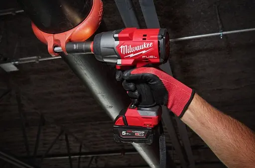 Гайковерт ударний аккумуляторний Milwaukee M18 FHIW2F12-502X 18В АКБ 2х5 А/год 0-2000 об/хв 2034 Нм 1/2" ЗП M12-18FC кейс 3.4 кг - фото 4