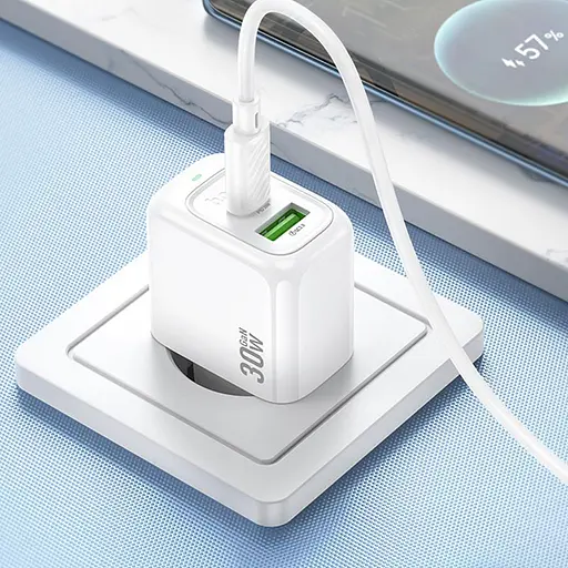 МЗП Hoco CS55A Surplus PD30W+QC3.0 (1USB-A/1C) + кабель Type-C to Type-C White - фото 8