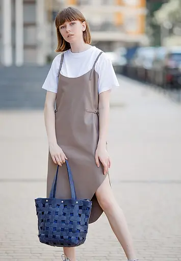 Шкіряна плетена жіноча сумка Пазл L синя Crazy Horse - фото 6