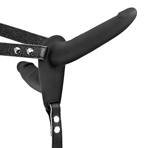 Двойной страпон с вибрацией на ремешке Fetish Tentation 15 см черный - фото 4