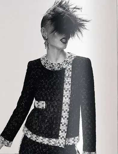 The Black Book: Fashion, Styles & Stories - фото 7