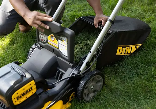 Газонокосарка акумуляторна DeWALT без АКБ та ЗП DCMWP134N - фото 11