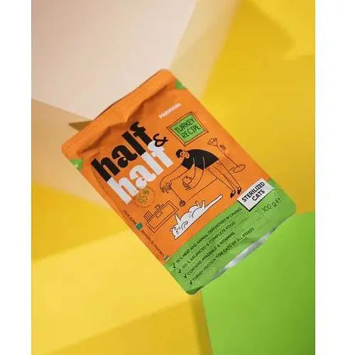 Корм влажный Half&Half для стерилизованных кошек кусочки с индейкой в ​​желе в форме пауча 100 г - фото 3