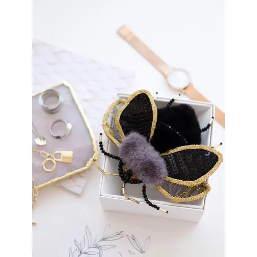 Набір для створення прикраси "Оксамитова історія" AD-089 на натуральному полотні - фото 2