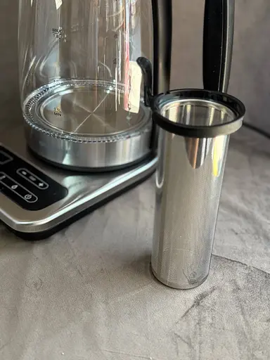 Дисковый стеклянный электрочайник Grunhelm EKG-25050 1,8л 2200Вт  - фото 3