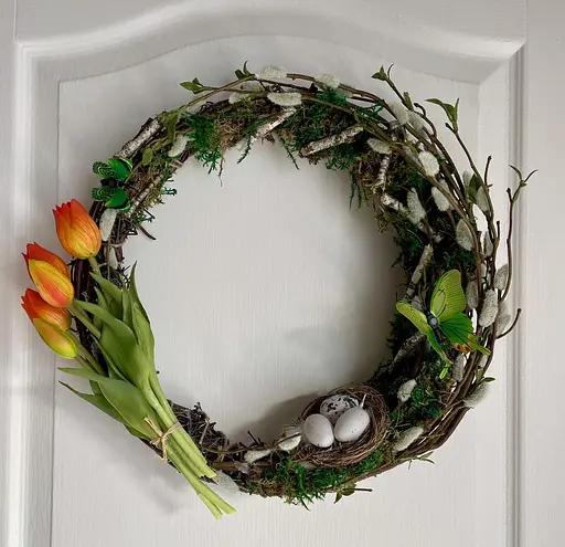 Весенний декоративный венчик Hvoya Весенняя роскошь с тюльпанами и котиками 45 см - фото 5