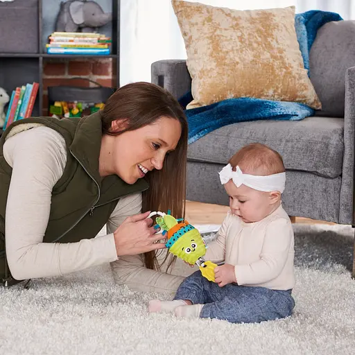 М'яка іграшка-підвіска Морквина Lamaze L27381 із прорізувачем - фото 5