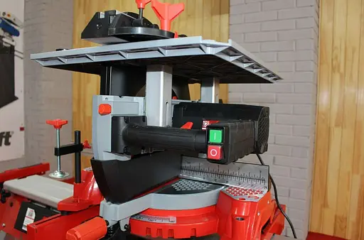 Пила торцовочно-циркулярная Holzmann TK 305 - фото 6