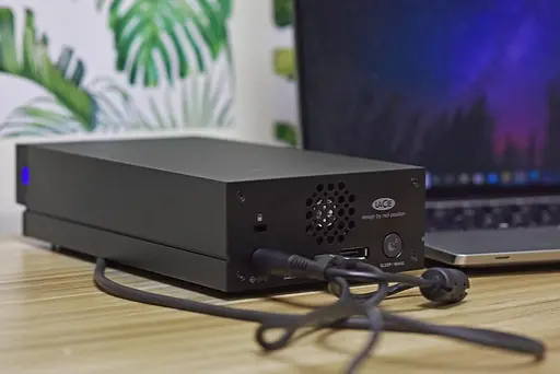 Зовнішній жорсткий диск LACIE HDD External 1big Dock (3.5'/10TB/ THUNDERBOLT 3 + USB 3.1) (STHS10000800) - фото 3