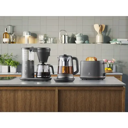 Electrolux Электрочайник, 1,7л, Strix, стекло, заварник, поддержка темп, черный - фото 2