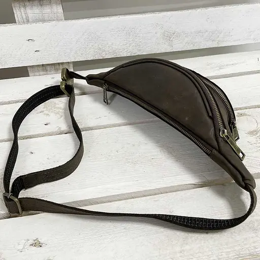 Шкіряна бананка Tarwa 33х11.5х8 см sum0025658 - фото 9