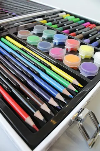 Набор для детского творчества и рисования Inspire Children в алюминиевом чемоданчике 48 предметов - фото 4