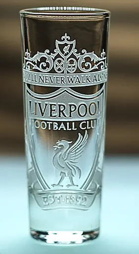 Стеклянная рюмка 60мл Liverpool с гравировкой подарок для фаната стопка ФК Ливерпуль футбольная стопка - фото 1