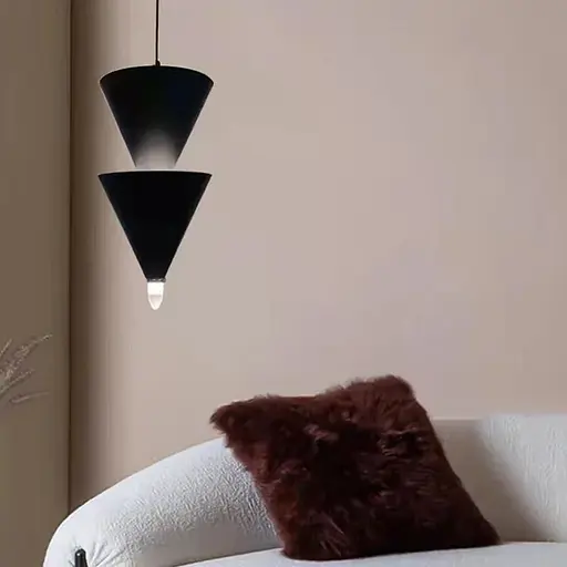 Чорний підвісний світильник із подвійним конусним дизайном Ø 17х40 см | Line F | Арт. MJ347/2 BK - фото 1