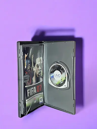 Ліцензійний диск на PSP ліцензія FIFA 07, гра на PSP FIFA 07 - фото 2